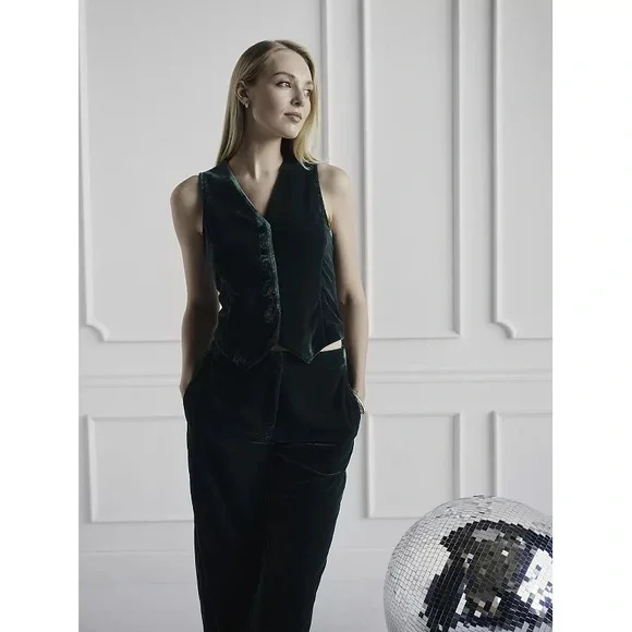 NWT LC Lauren Conrad Velvet V-Neck Vest Green Size L - Picture 6 of 6